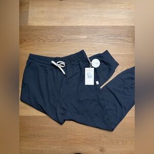 Vuori Navy Blue Performance Jogger Size S